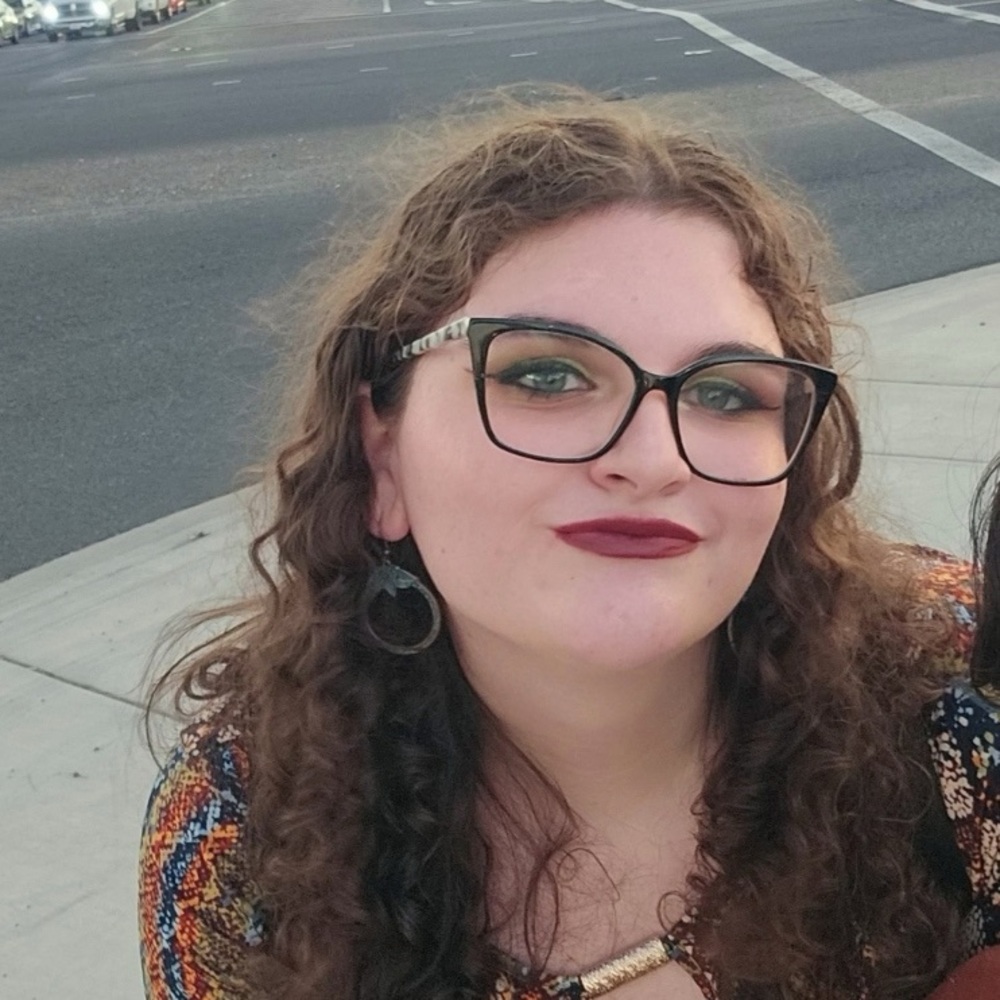 Meet your Posher, Alli